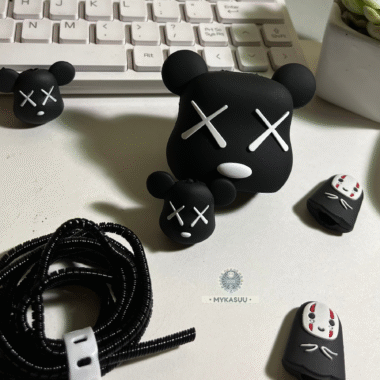 Protector de cargador Kaws