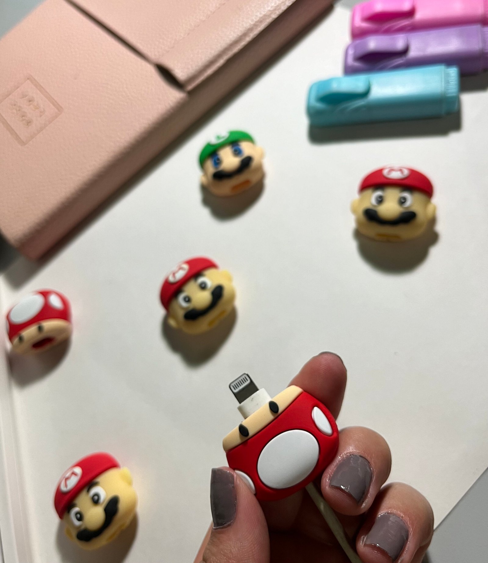 Protector de cargador pequeño Serie MarioBros - Imagen 3