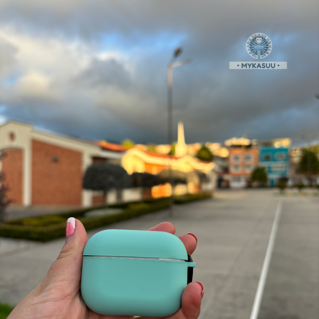 Estuche Protector de AirPods- Silicona Mate Clásica - Imagen 5